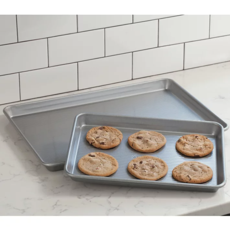 USA Pan 2-Piece Bakeware Set